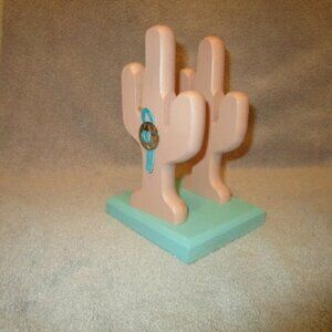 Vtg Hand Carved Wood Napkin Holder Saguaro Cactus Rawhide Conchos Southwestern